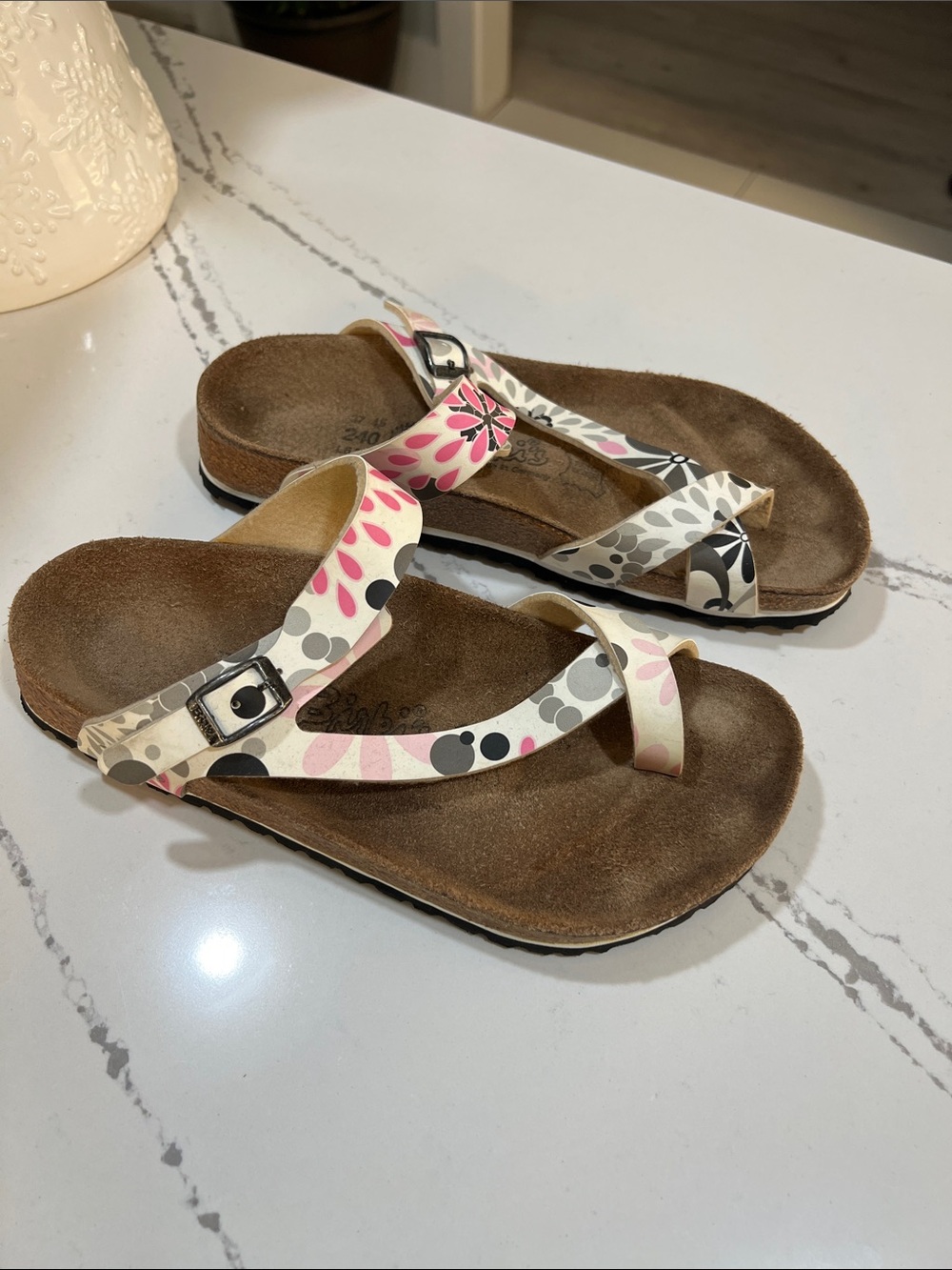 Floral Pattern Toe-Loop Sandals - Pink, Cream, Black 37- L6